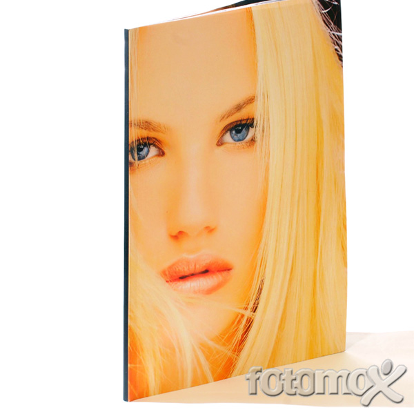 Crea il tuo fotolibro compact rifinito e personalizzato