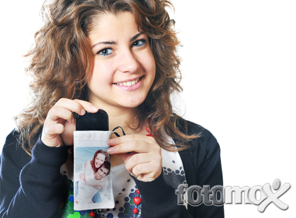 Porta cellulare in tessuto personalizzato con foto